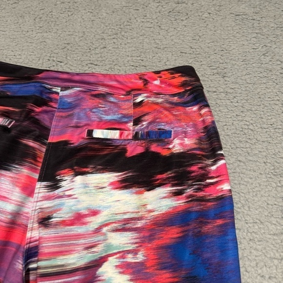 Lululemon Jet Crop (Slim) *Luxtreme Pigment Wind White Multi Size 6 - Picture 7 of 12